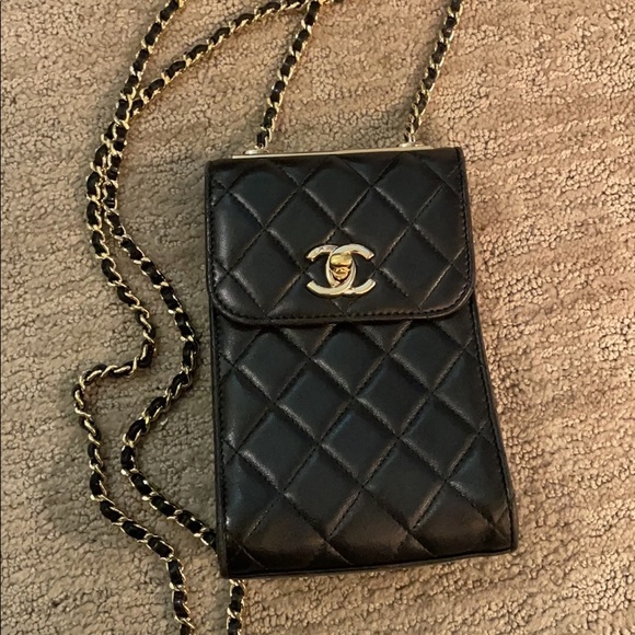 CHANEL Handbags - Chanel Trendy phone holder